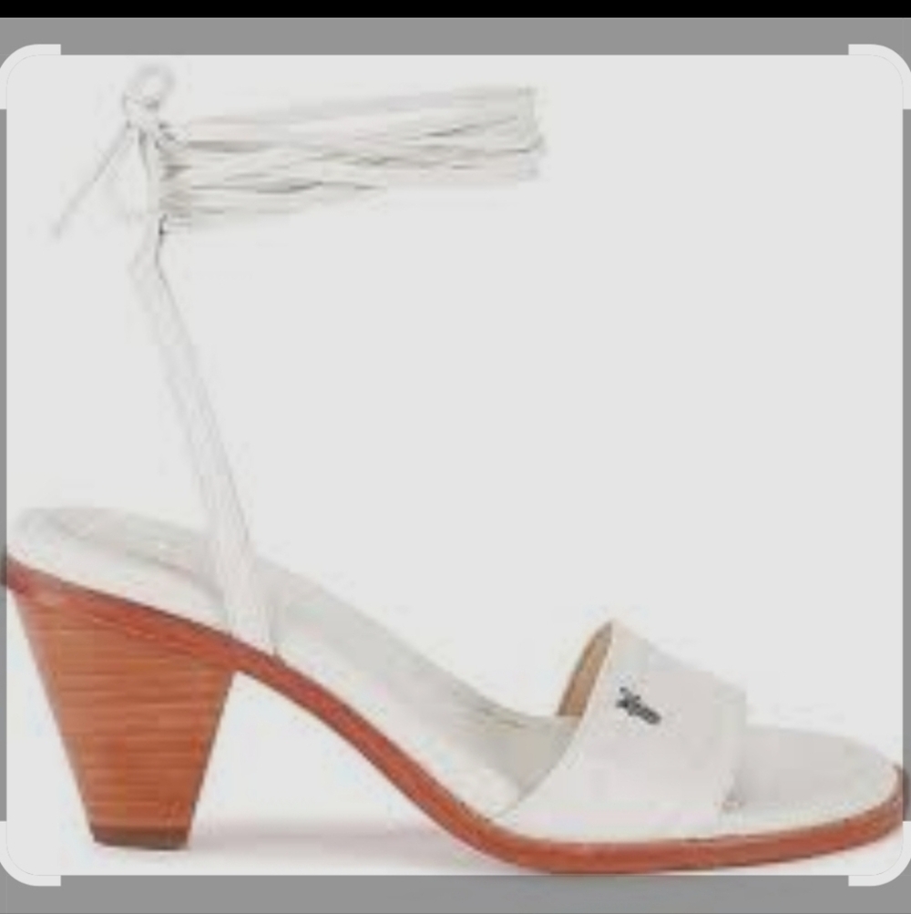 FRYE Leather Estelle Ankle Tie Sandals Cream for women 567mn